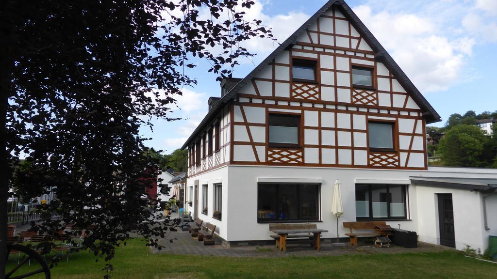 Pension Zur Schmiede Айнрур Экстерьер фото
